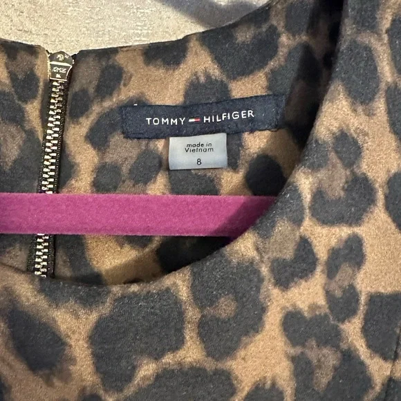 TOMMY HILFIGER LEOPARD FAUX SUEDE SCUBA SHEATH DRESS - Picture 5 of 7